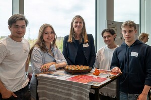 ‘Kweekvlees ligt voorlopig niet op het bord van consument’