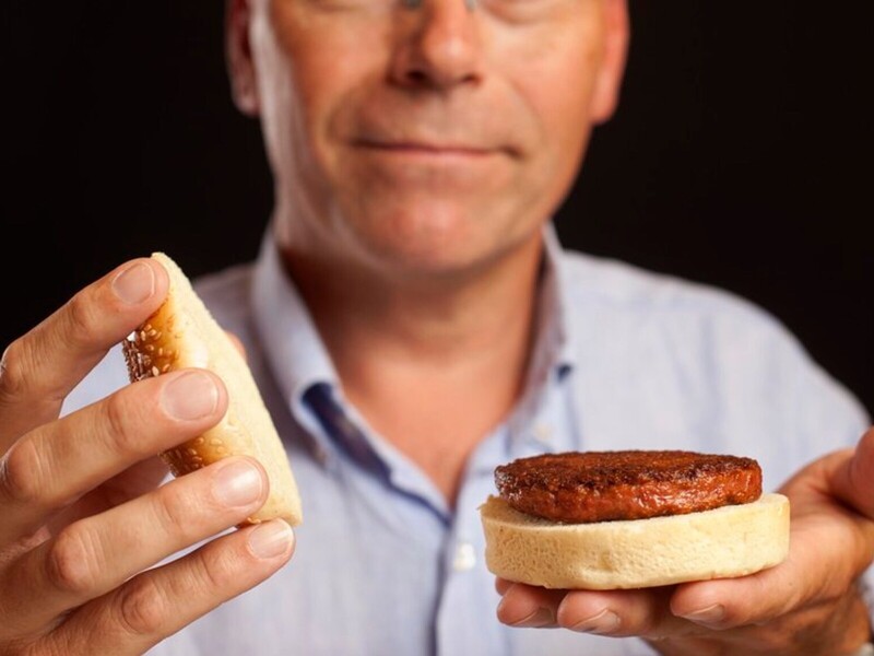 Invest International steekt 875.000 euro in Mosa Meat voor expansie